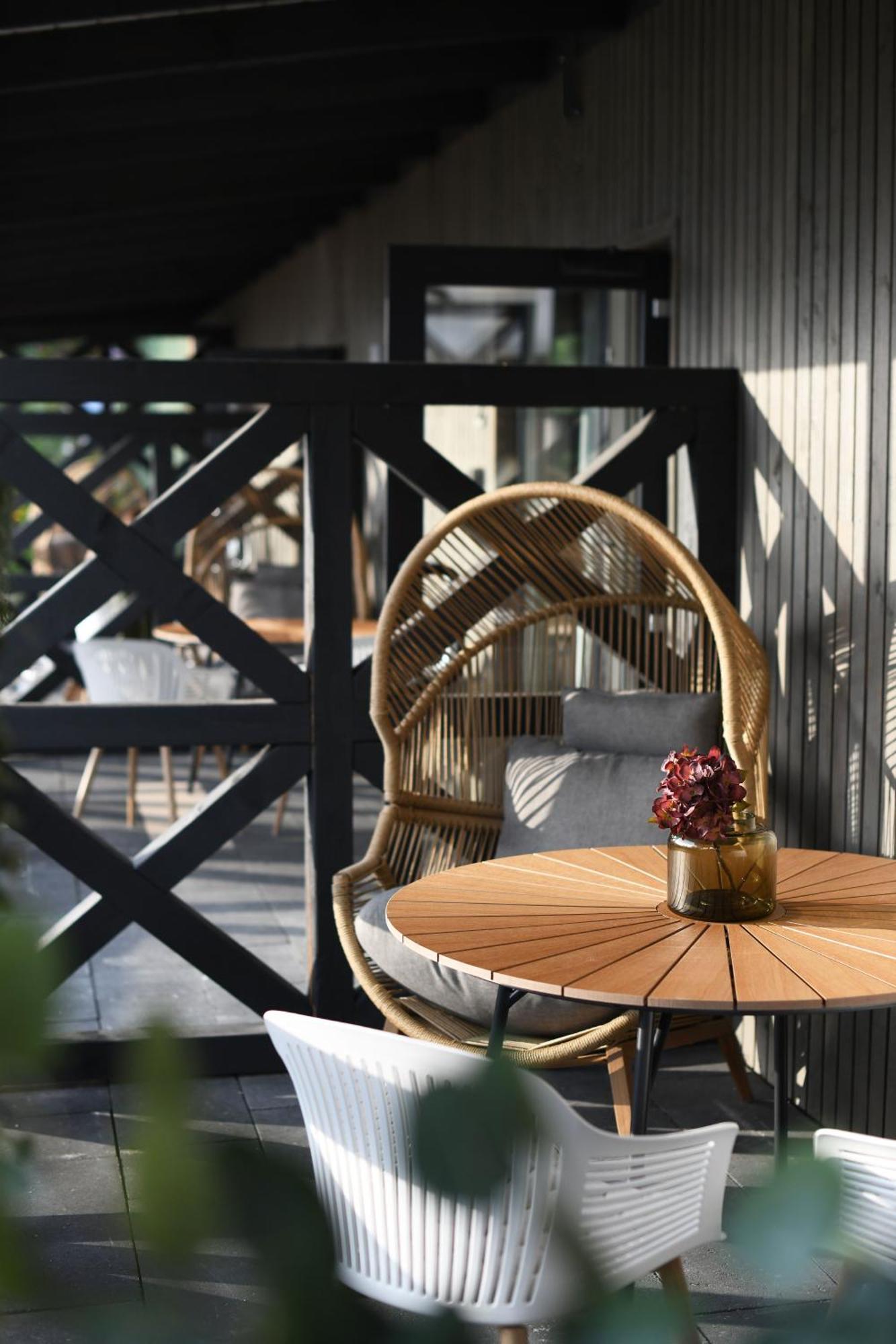 Alūksne Bahnhofs Hotel מראה חיצוני תמונה